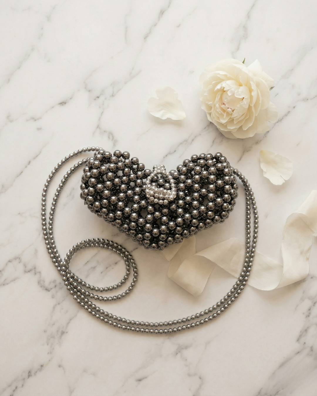 El Yapımı Antrasit Boncuklu Kalp Çanta - Gümüş Detaylı Saten Astarlı Abiye Çanta